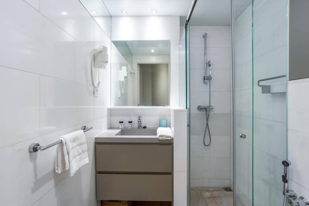 Kronos On The Beach Suite 4 บาร์เซโลนา ภายนอก รูปภาพ