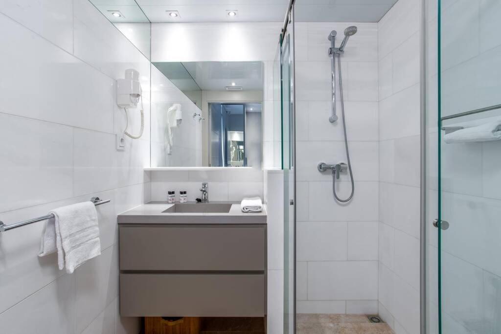 Kronos On The Beach Suite 4 บาร์เซโลนา ภายนอก รูปภาพ