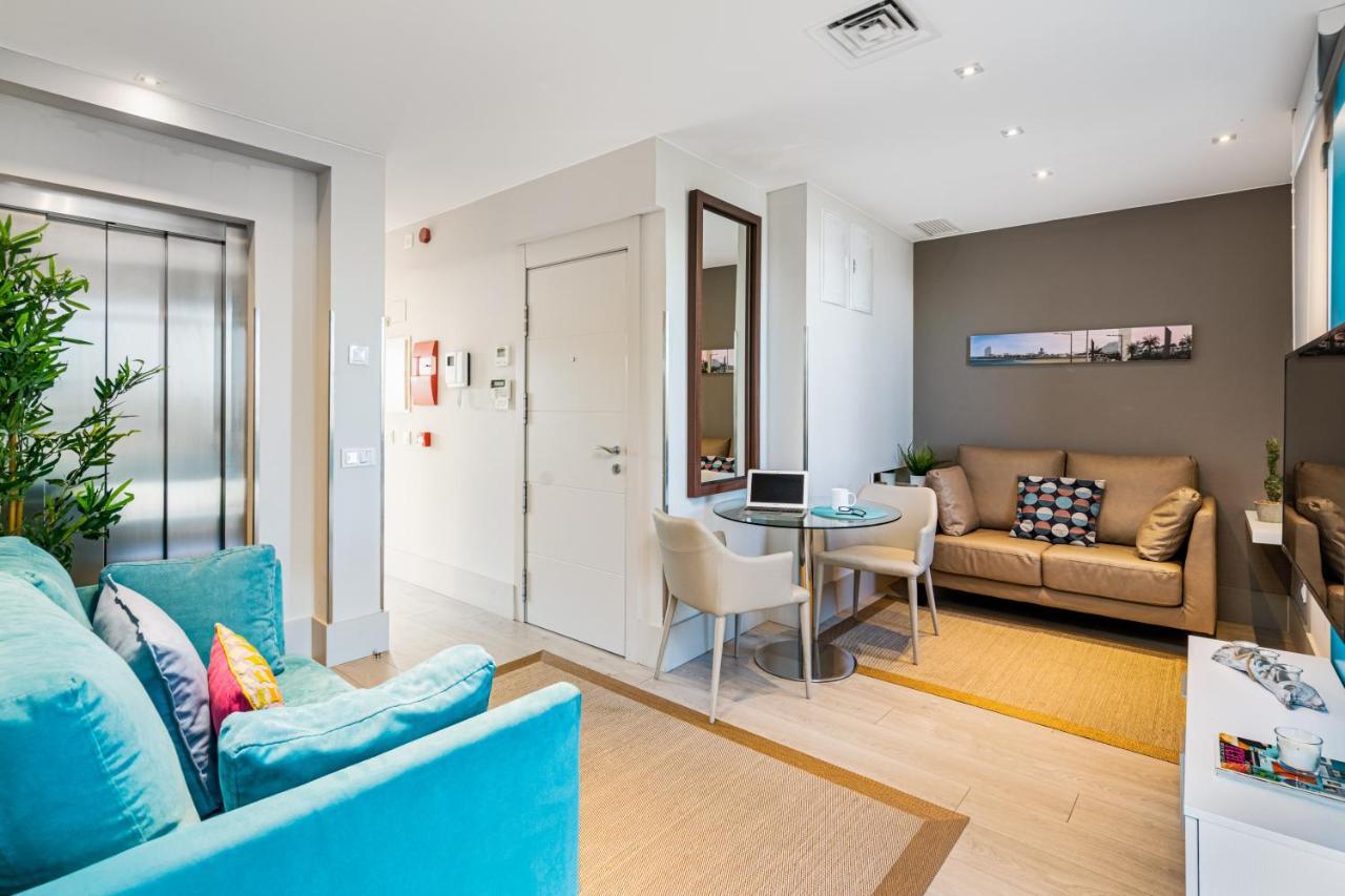 Kronos On The Beach Suite 4 บาร์เซโลนา ภายนอก รูปภาพ